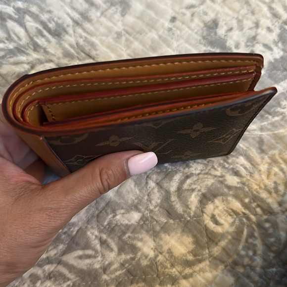 LV men’s monogram wallet - Picture 5 of 8